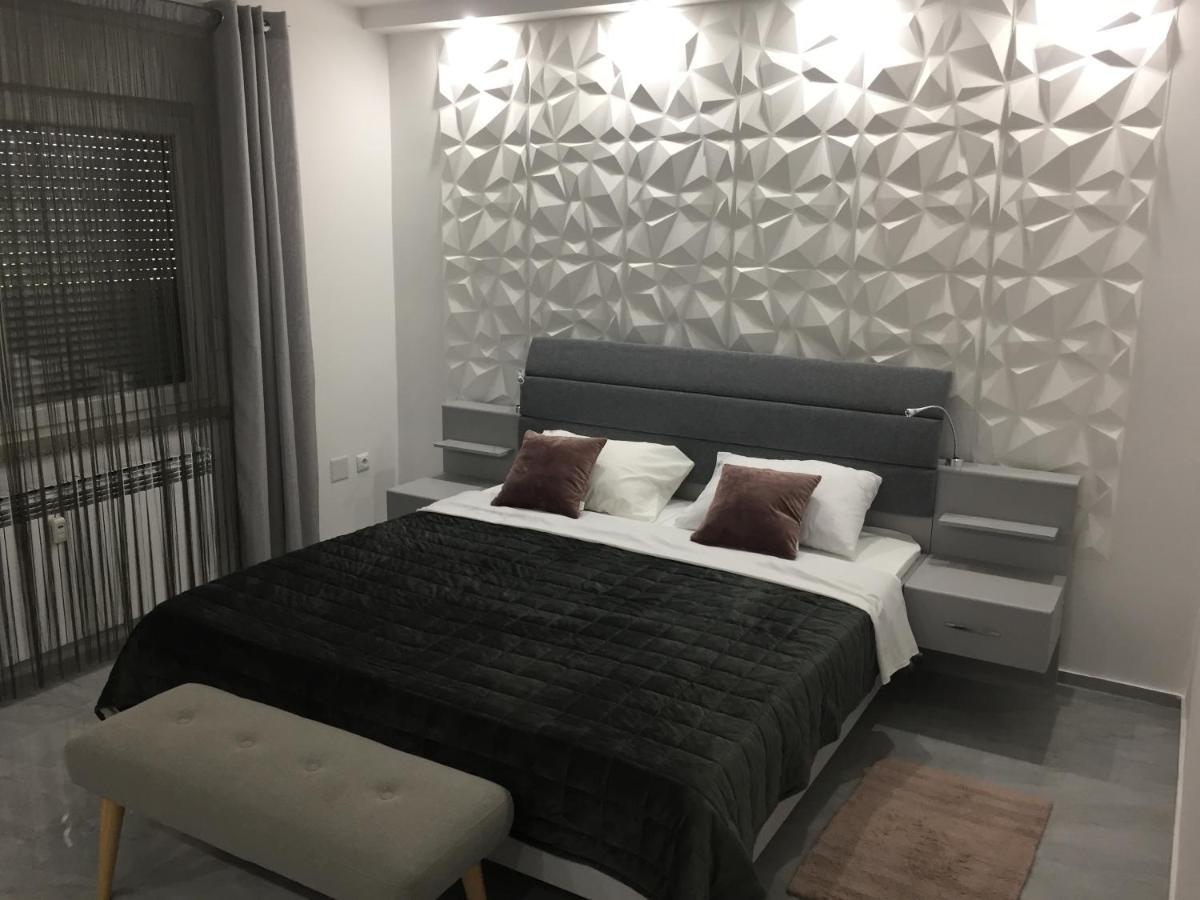 Apartman Sonas 2 With Free Private Parking Karlovac Exterior photo