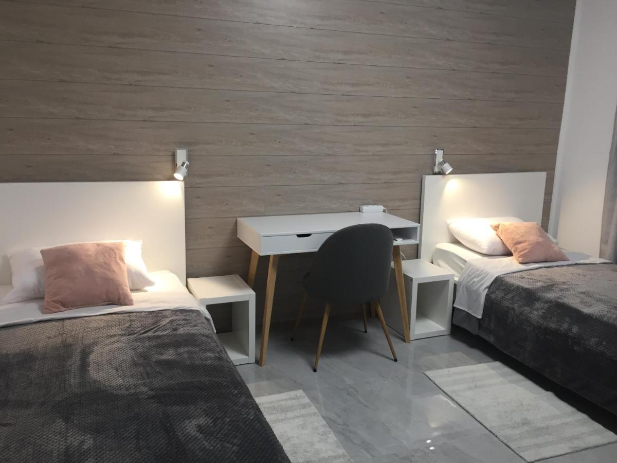 Apartman Sonas 2 With Free Private Parking Karlovac Exterior photo